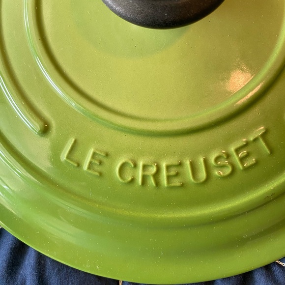 Le Creuset 11” lid only - Picture 2 of 4